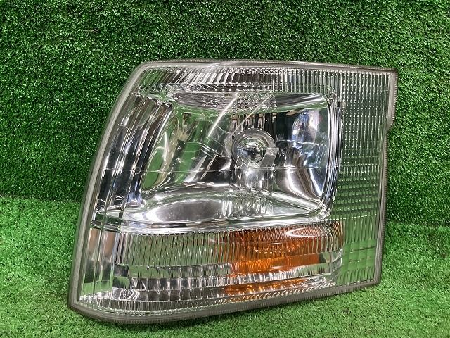 新品未使用品です！ ハイエース KZH116G 左クリアランスランプ・コーナーランプ ロングDX