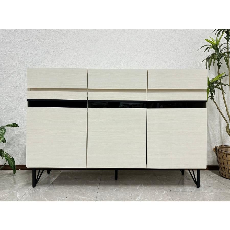 新品 アンティーク調 キャビネット 75cm ブラウン ナチュラル 新品 アンティーク調 キャビネット 75cm ブラウン ナチュラル