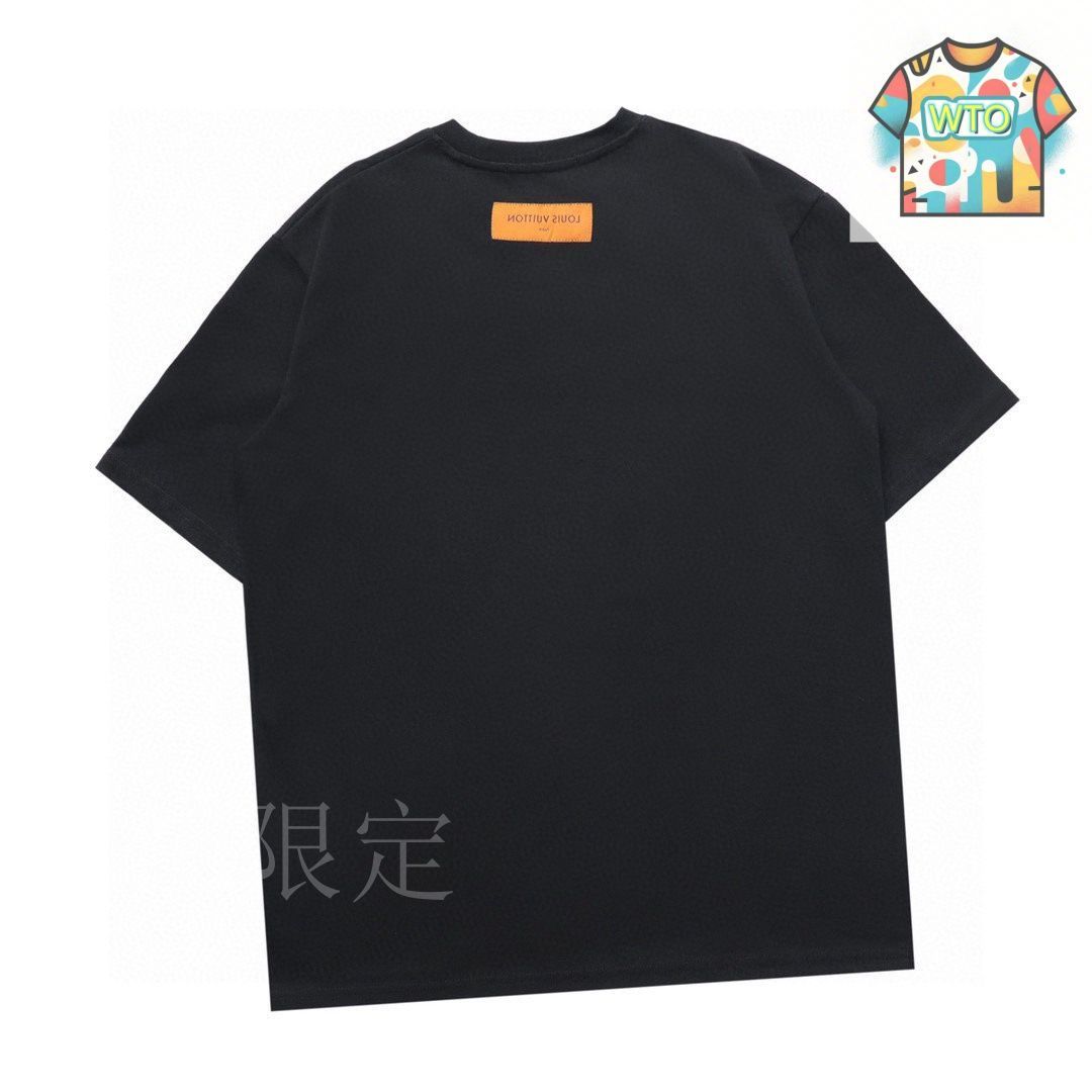 夏にピッタリ☆おしゃれな刺繍ロゴ♪Louis Vuitton★Tシャツ 今日特価】Louis Vuitton ルイ・ヴィトン 夏の新作 赤い小ロゴ