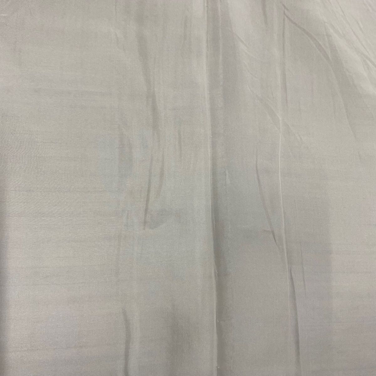 灰色