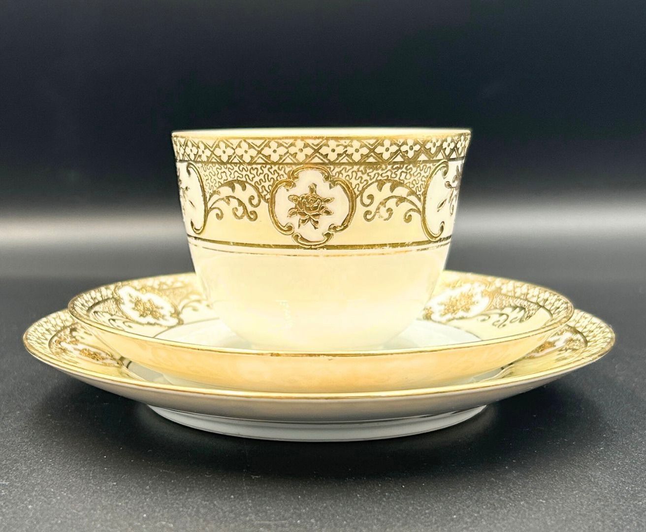 アンティーク 金盛り