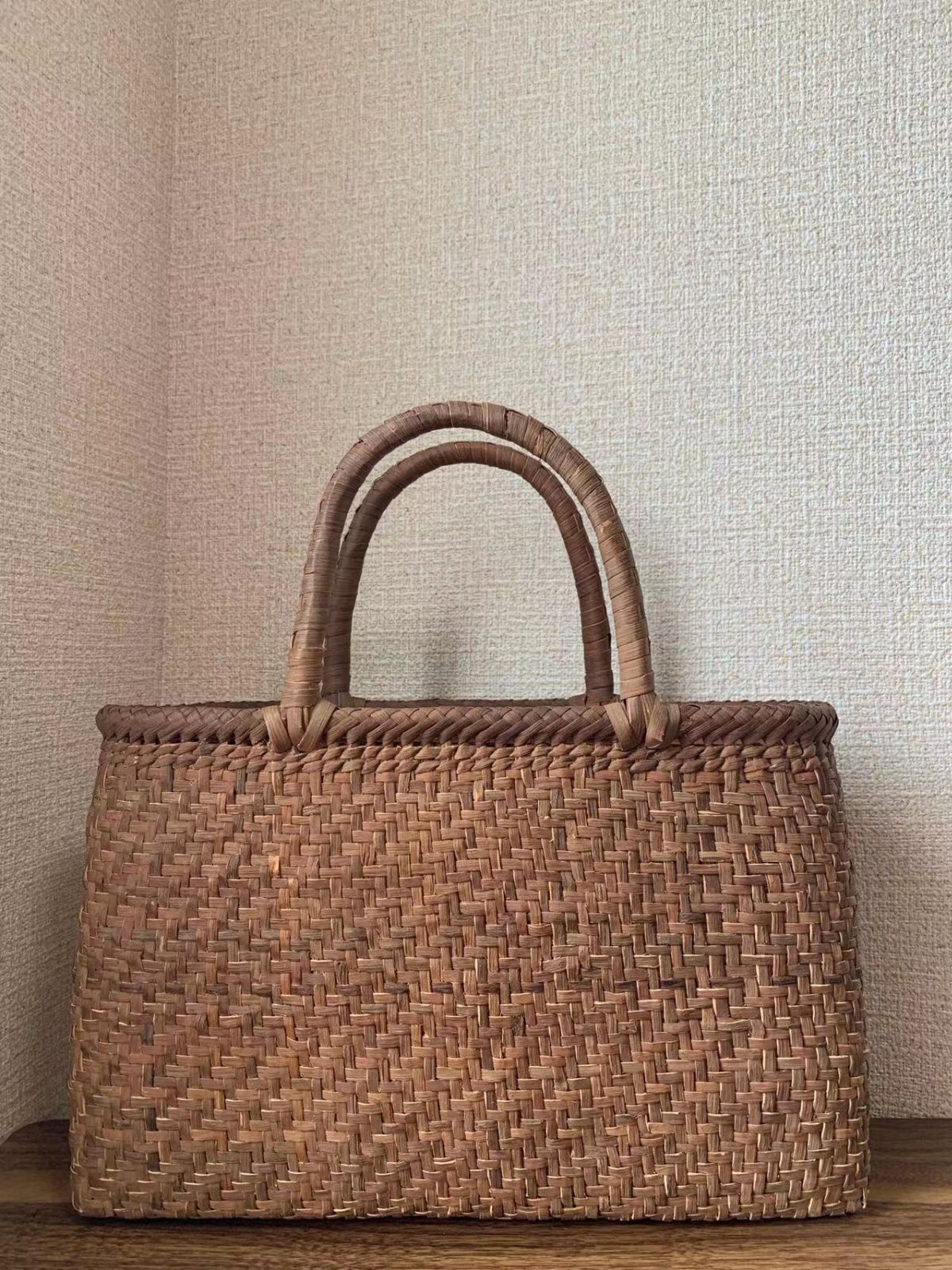 山葡萄　手作り　かごバッグ　網代編み 細いひご Amazon | 山葡萄 手作り かごバッグ 網代編み 細ひご ストラップ