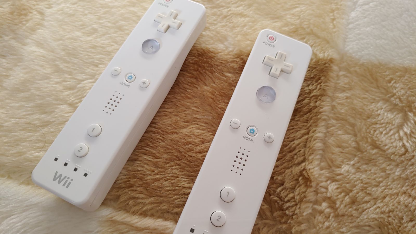 Wiiリモコン白シロ 2個セット - 家庭用ゲーム本体