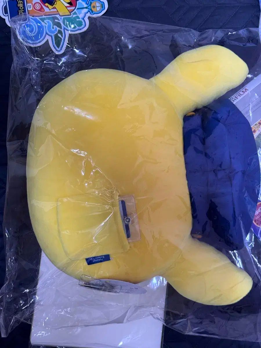 釜山ポケモン 韓国メタモン ステーションマネージャー ピカチュウ クッション 釜山ポケモン 韓国メタモン ステーションマネージャー