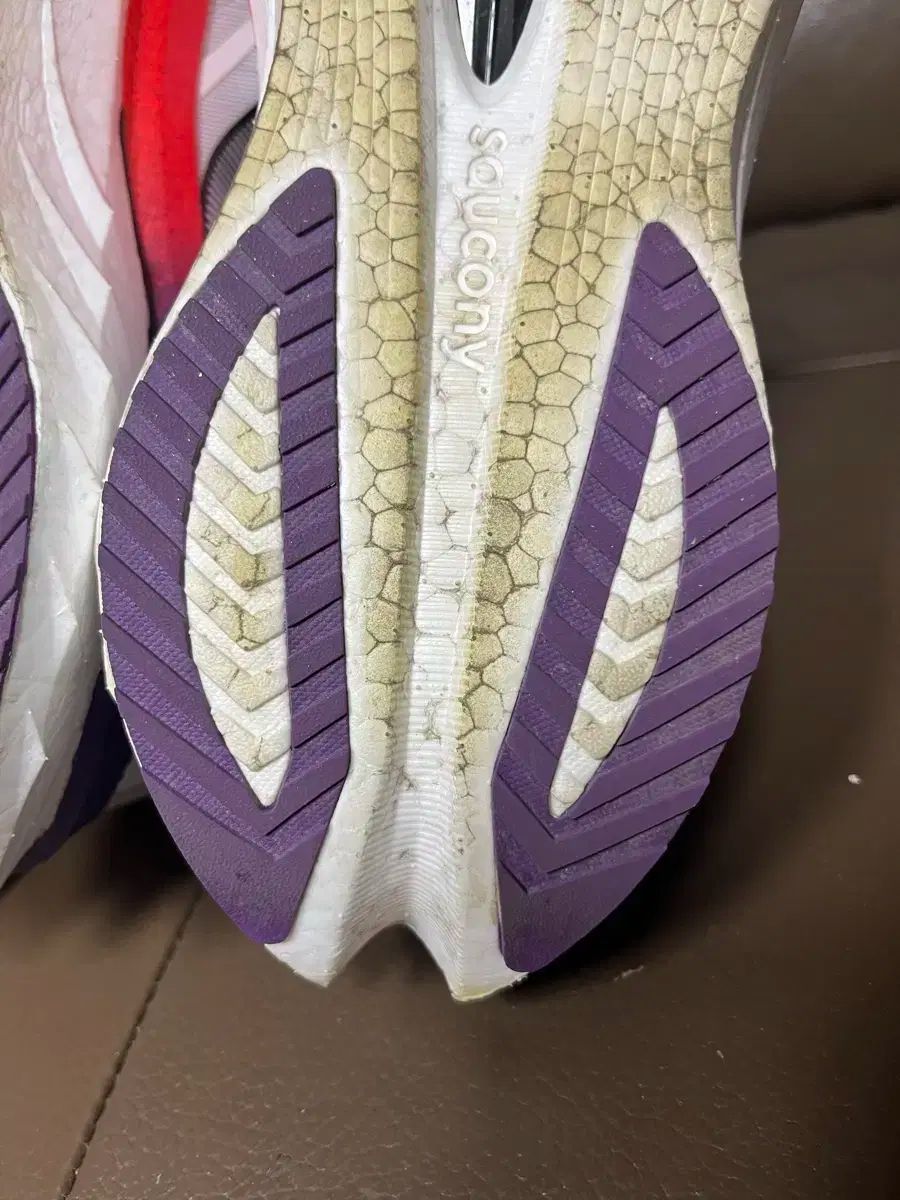 Saucony