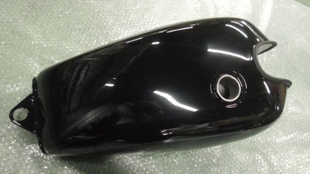 SR400 RH01J-011xxx の タンク:#1681804352 - メルカリ
