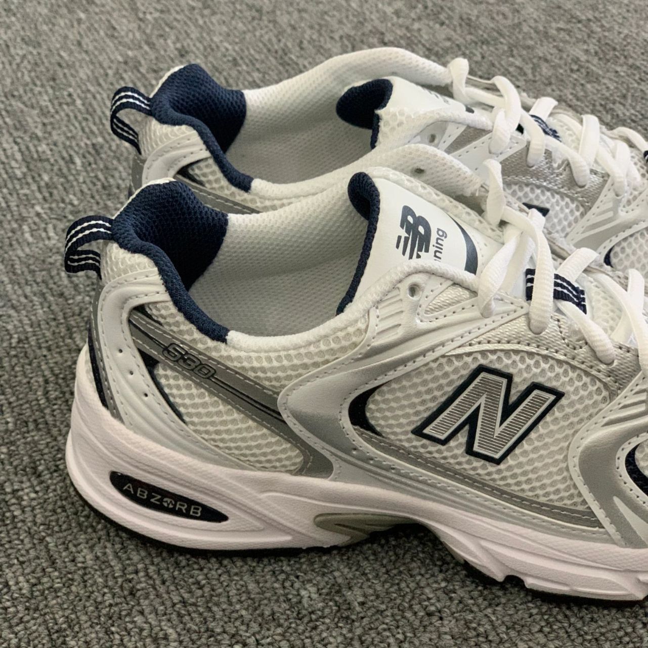 NEW BALANCE MR530SG width D WHITE メンズ レディース スニーカー ホワイト ネイビー シルバー ブラック ワイズ D  オルチャン - メルカリ