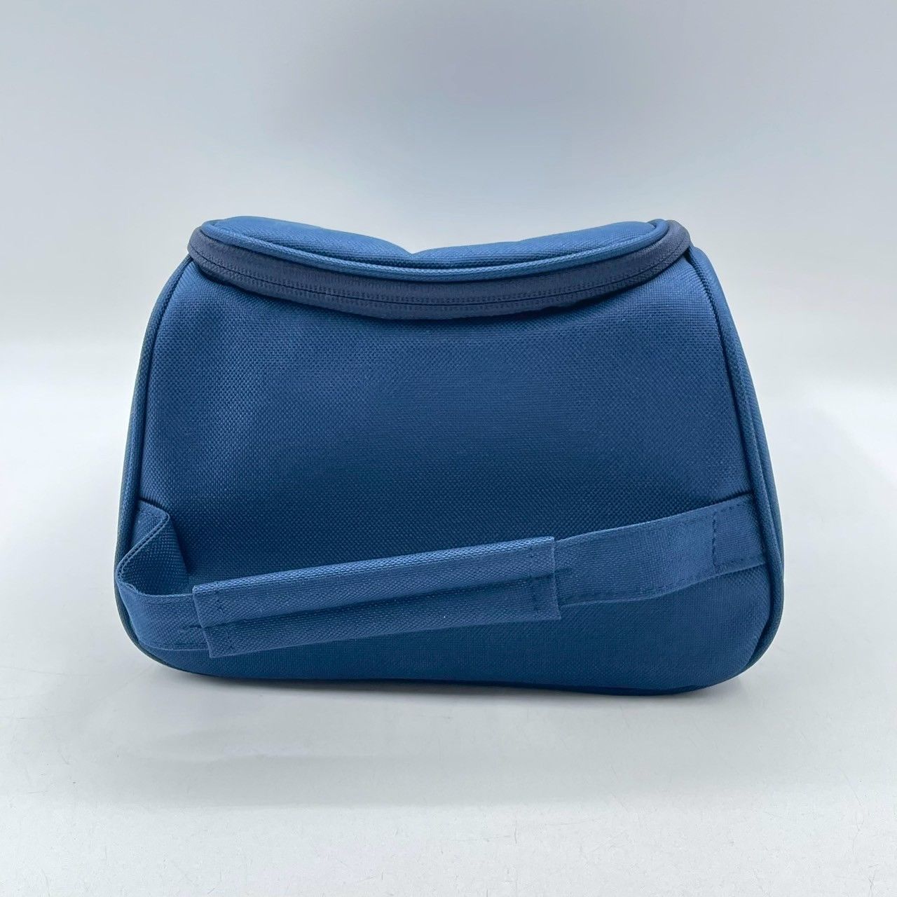 美品 Maserati マセラティ シューズバッグ ネイビー - メルカリ
