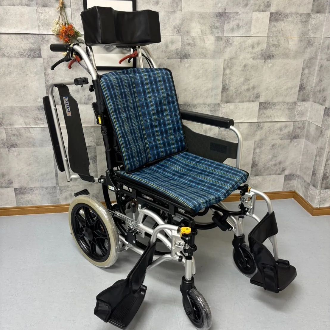 SKT-7｜車いすと介護用品の製造、販売 株式会社MiKi ミキ