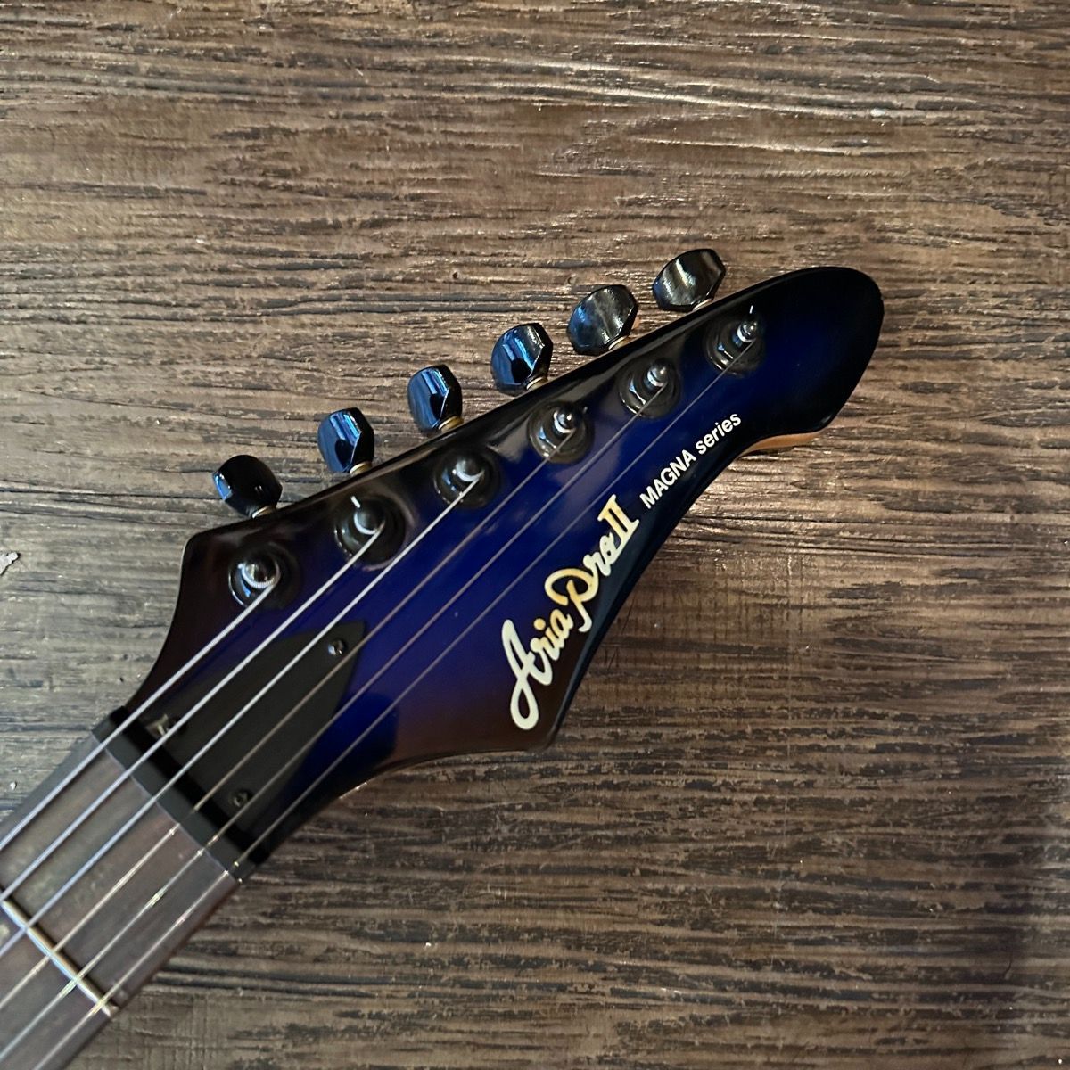 Aria Pro II Magna series Electric Guitar アリア - z648