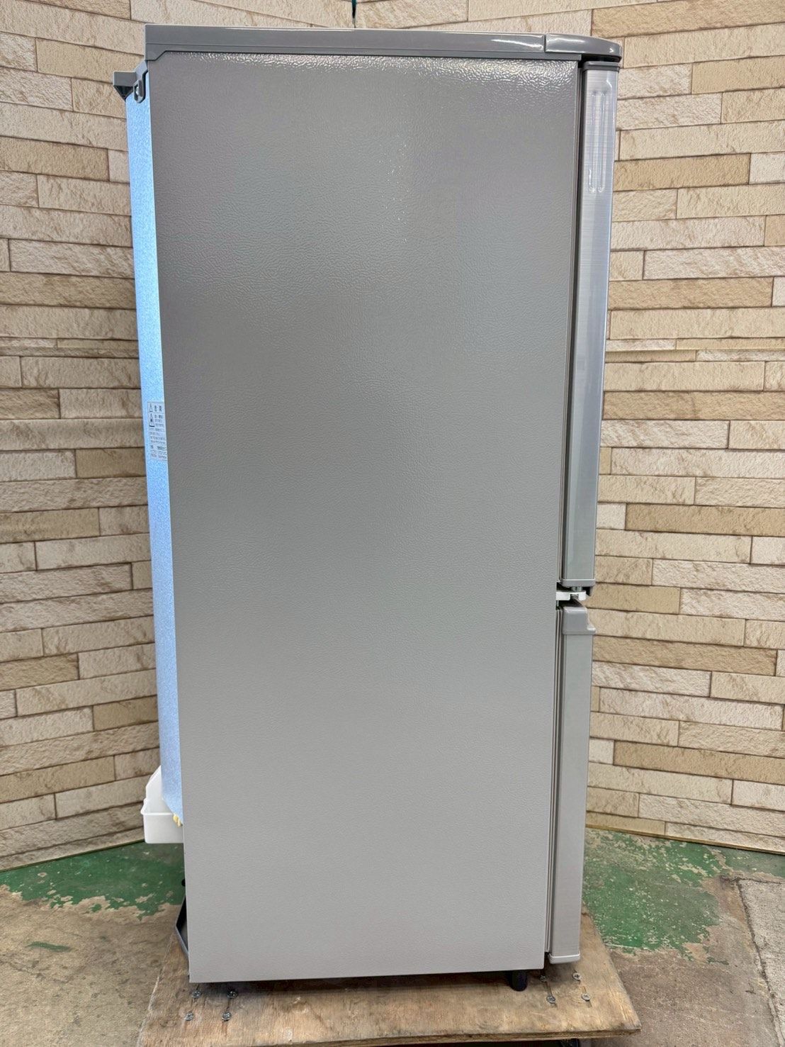 大阪送料無料☆3か月保障付き☆冷蔵庫☆シャープ☆2ドア☆2019年☆SJ