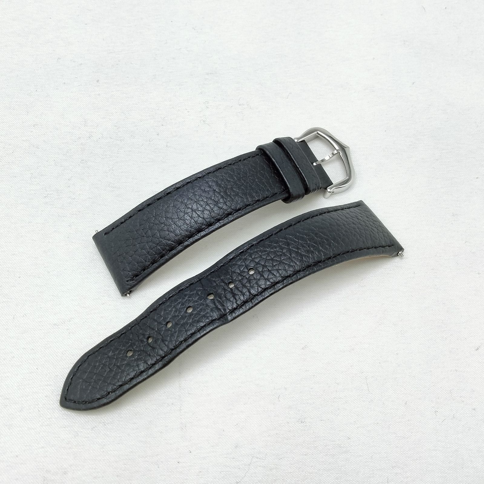 ✨️Cartier✨️カルティエ 時計ベルト バックル付き レザーベルト