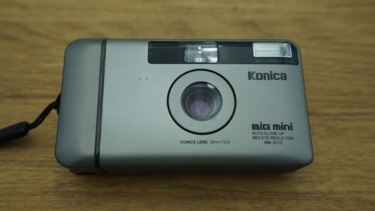 激安単価で 8165 美品 Konica BM-301S BIG MINI フィルムカメラ | www