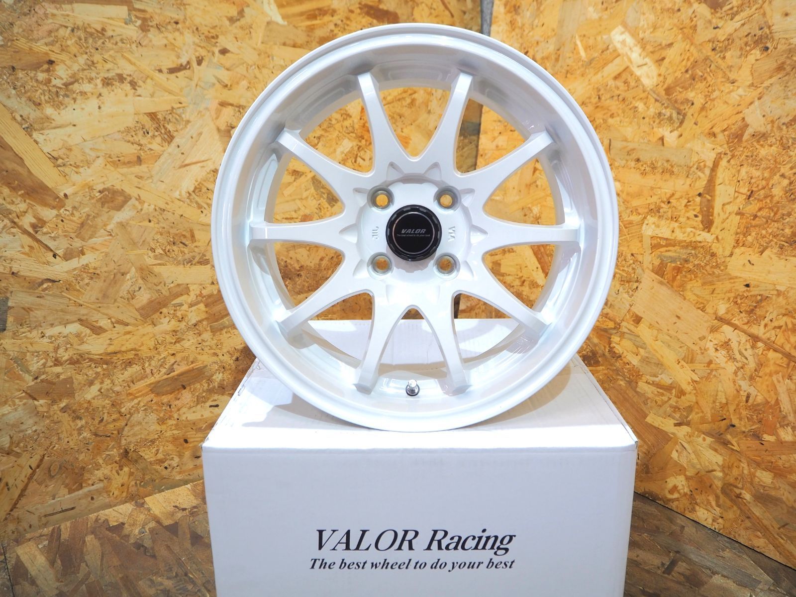 ☆ホワイトレター☆175/65R15 7J+30 4H100 人気 10本スポーク 深