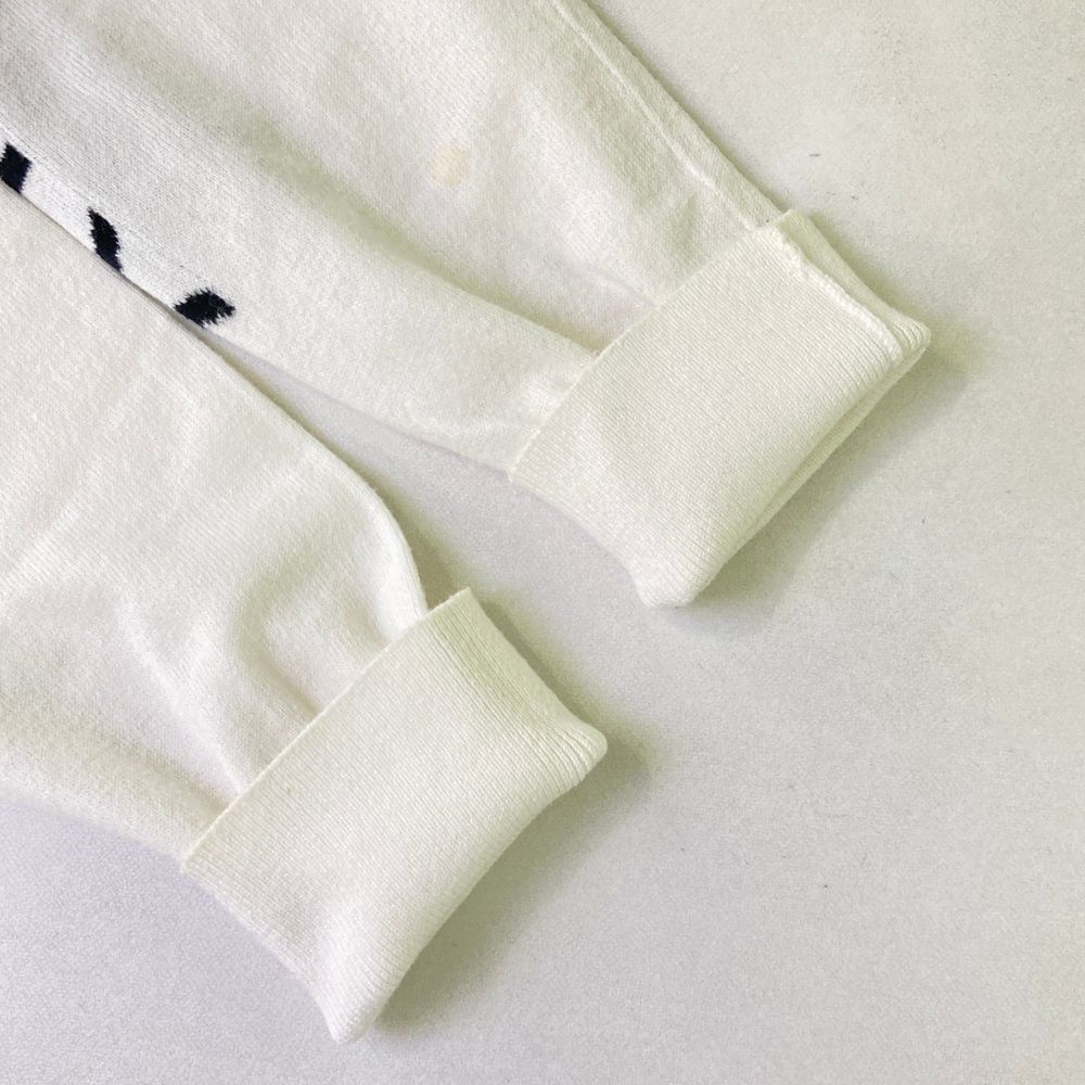 ニットセーター