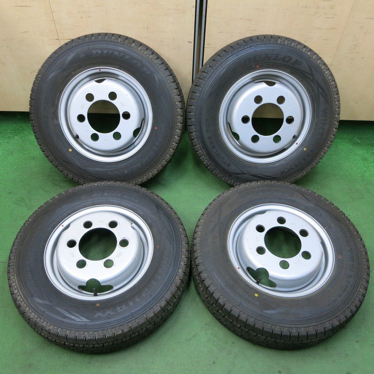 バリ溝!21年!9.5分以上☆トラック タイヤ 185/80R14 102/100N バリ溝!21年!9.5分以上☆トラック タイヤ 185/80R14 102/100N
