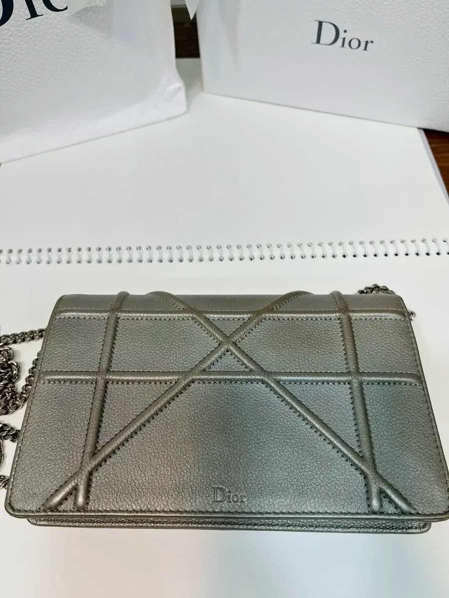 チェーンバッグ