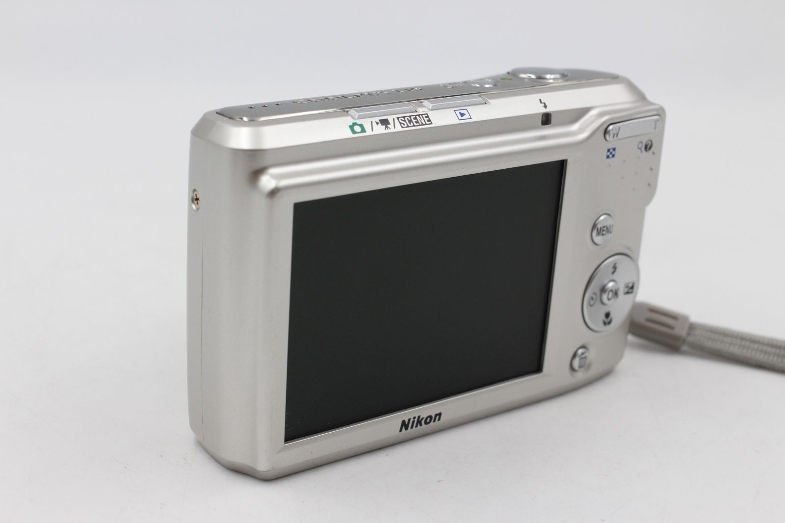 Nikon ニコン COOLPIX L16 単三電池 Amazon.com : Nikon COOLPIX L26 16.1 MP Digital Camera with