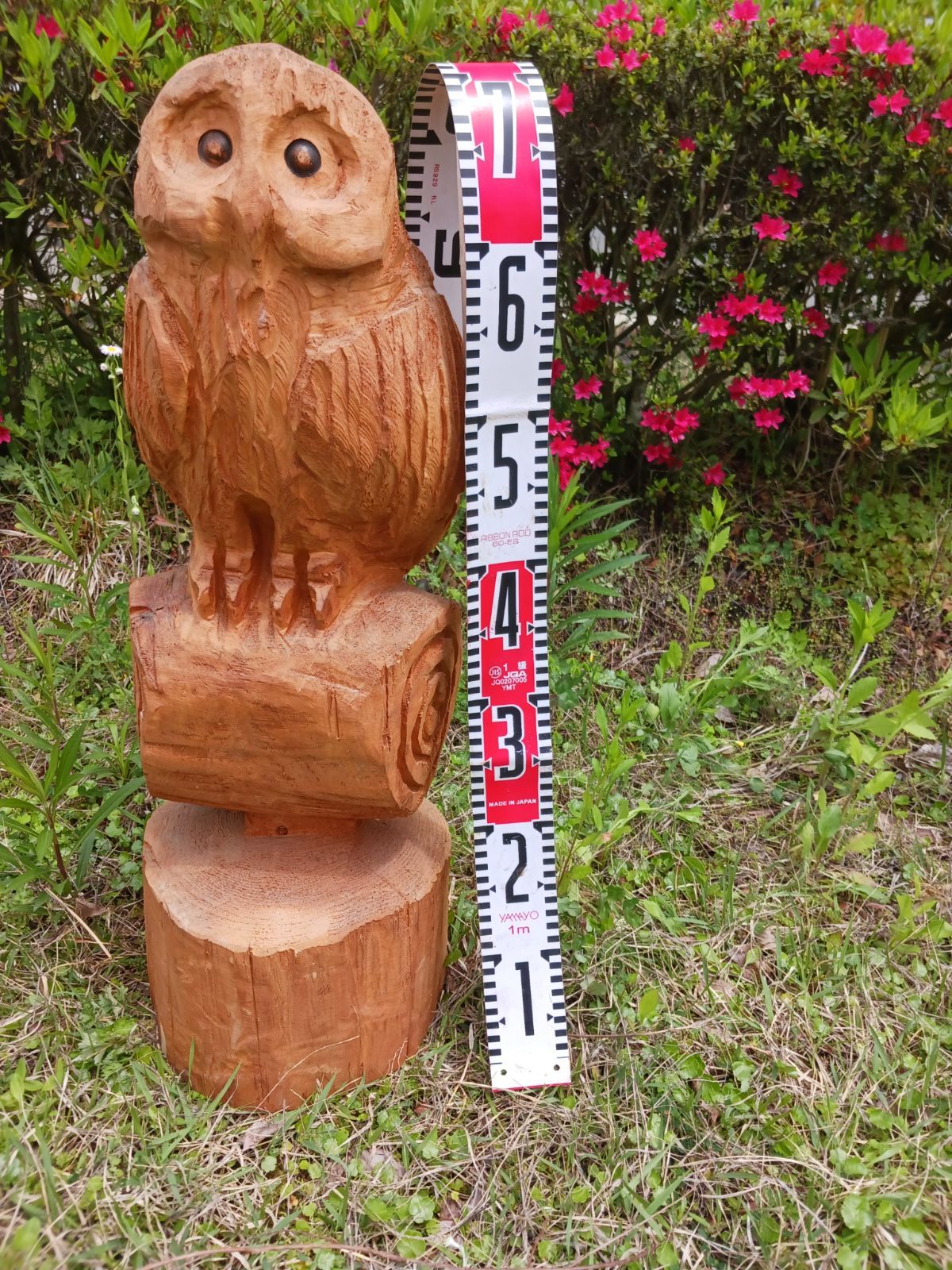 フクロウ 木製 チエンソーカービング