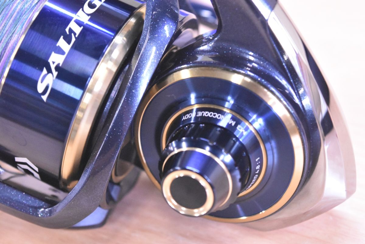 スピニングリール