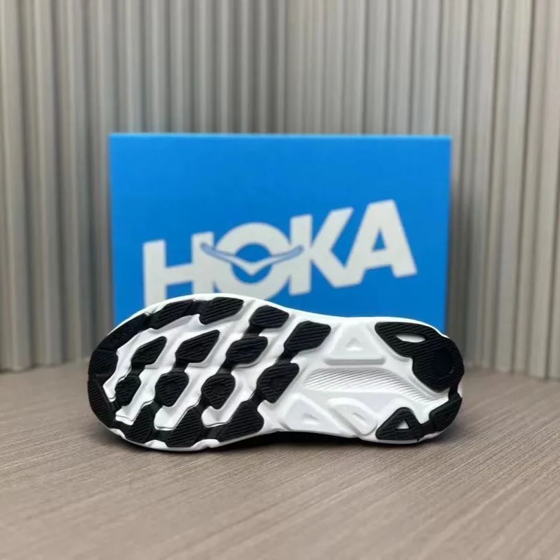 【人気商品・新品未使用】HOKA ONE ONE Clifton 9 ランニングシューズ スニーカー メンズ レディース ホカオネオネ CLIFTON9 HOKA 21