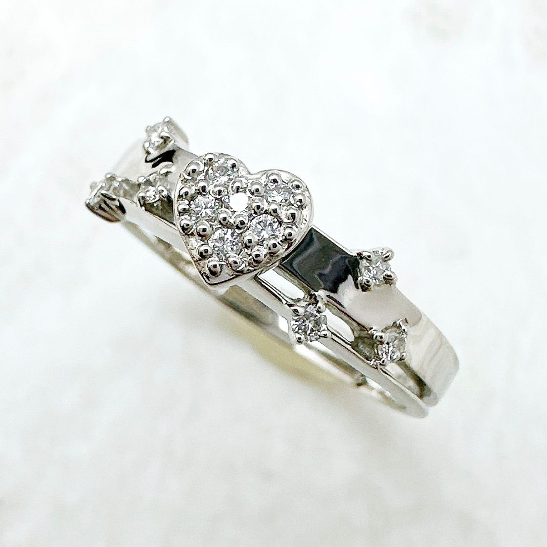 国内外の人気が集結 jewelry 美品🌟Star ハート プラチナ 0.11ct ダイヤモンド アクセサリー