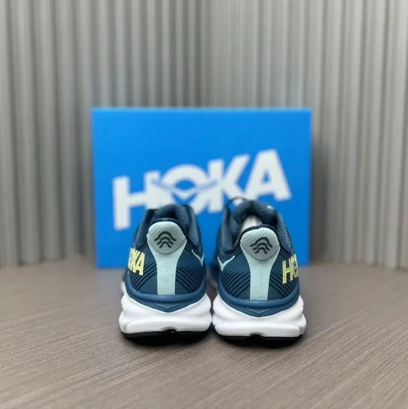 【人気商品・新品未使用】HOKA ONE ONE Clifton 9 ランニングシューズ スニーカー メンズ レディース ホカオネオネ CLIFTON9 HOKA 21