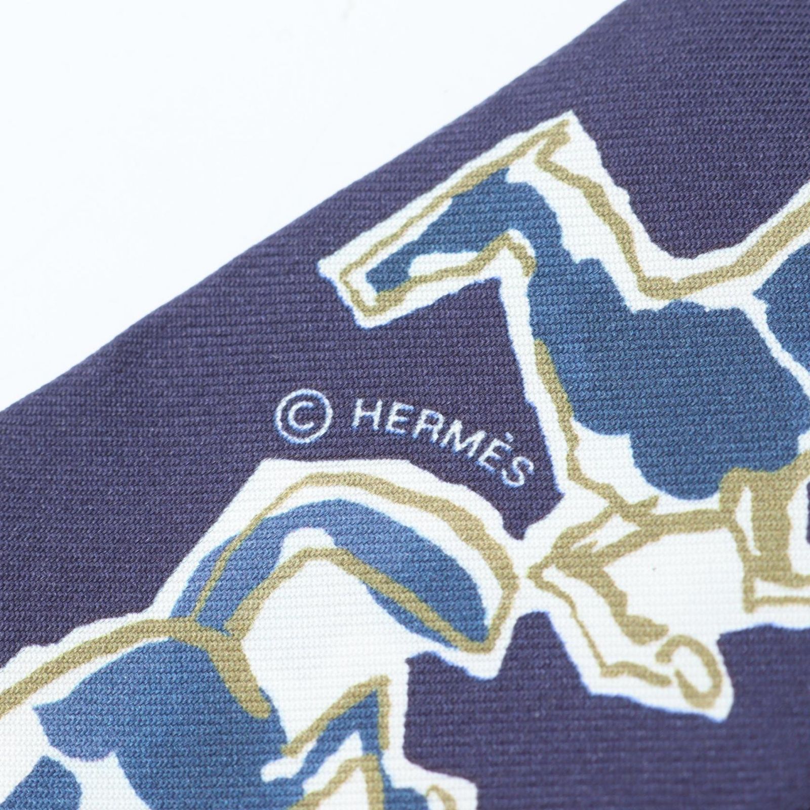 HERMES エルメス ツイリー シルク スカーフ CHEVAUX EN LIBERTE 自由の