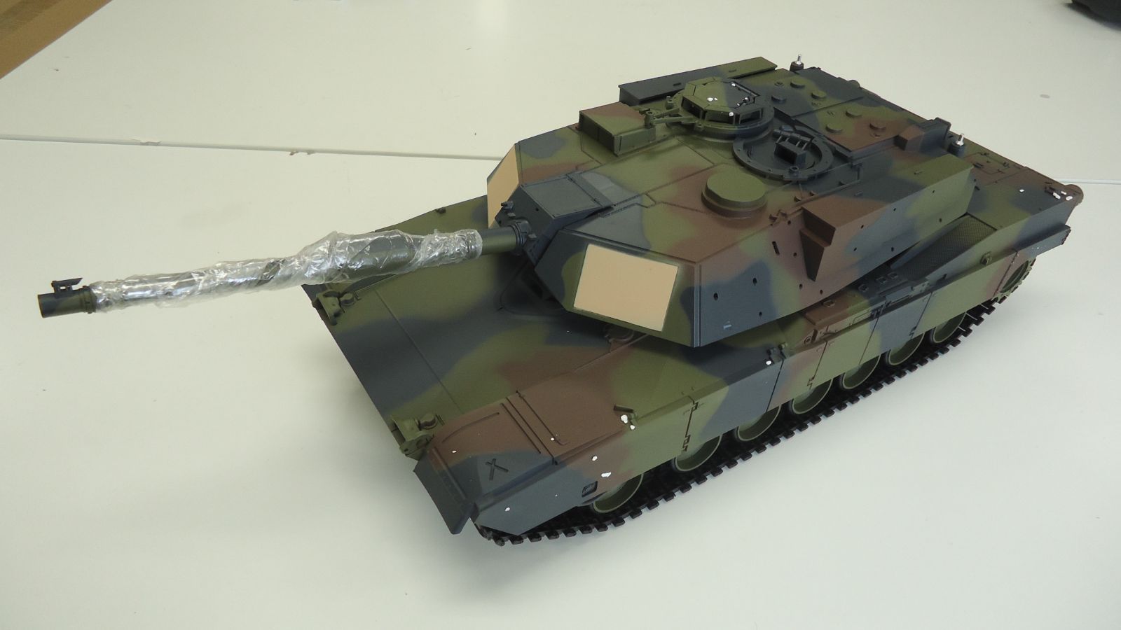 3918-1BC ヘンロン1/16 M1A2 砲身もリコイル HENGLONG-