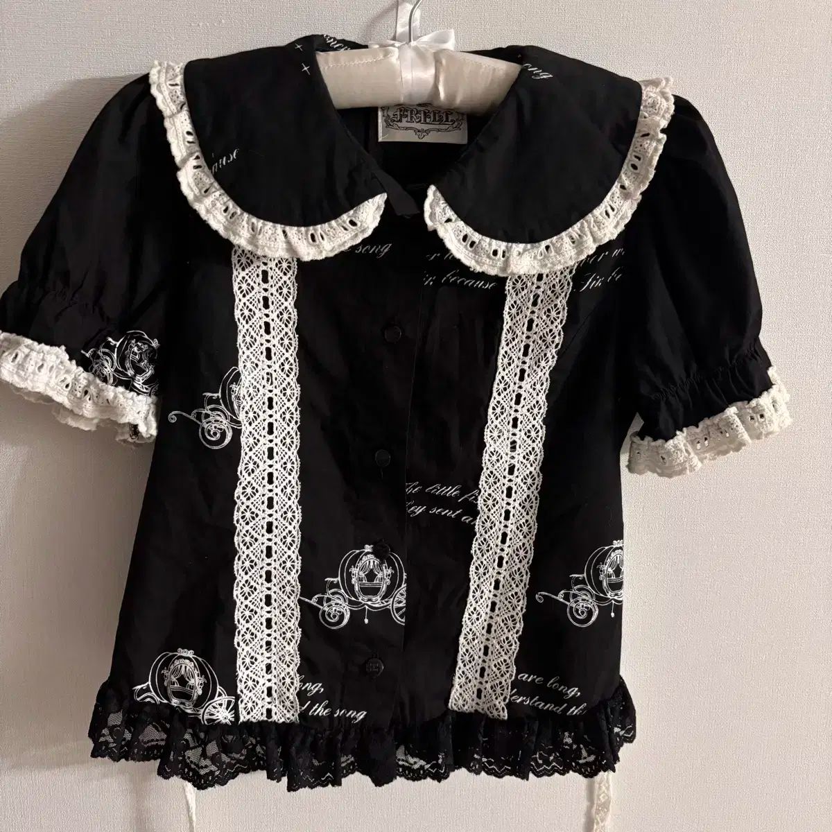 h naoto frill ブラウス