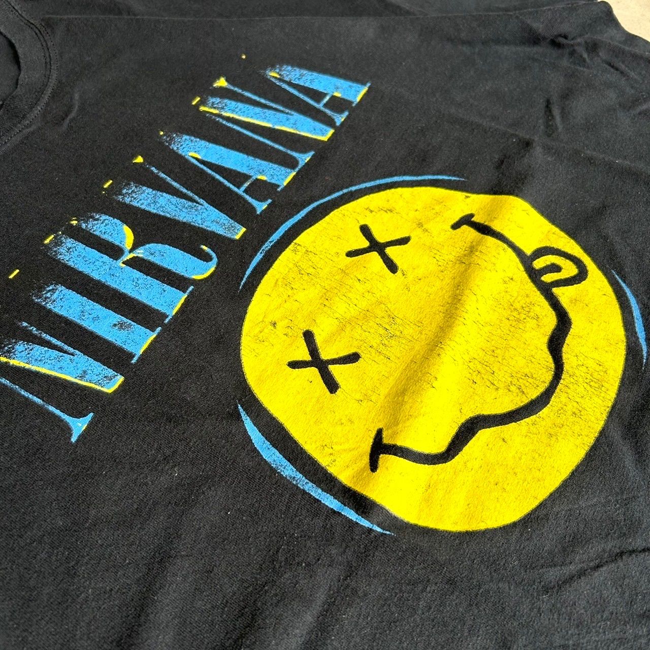 00s y2k nirvana smile ヴィンテージTシャツ バンT NIRVANA ニルヴァーナ スマイル オフィシャル Tシャツ バンT メンズXL
