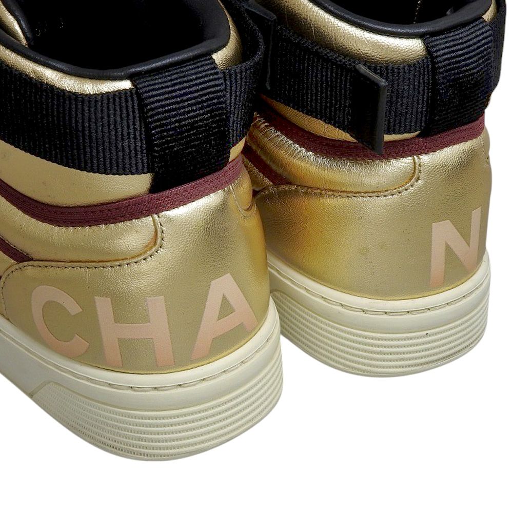 【最新作♡2025SS】CHANEL ゴールドシューズ シューズ — CHANEL 2025年春夏 プレタポルテ コレクション