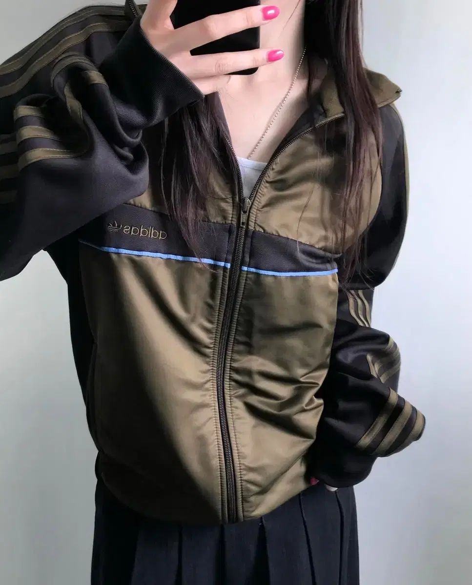 Adidas adidas アディダス カーキブラウン トラックトップス