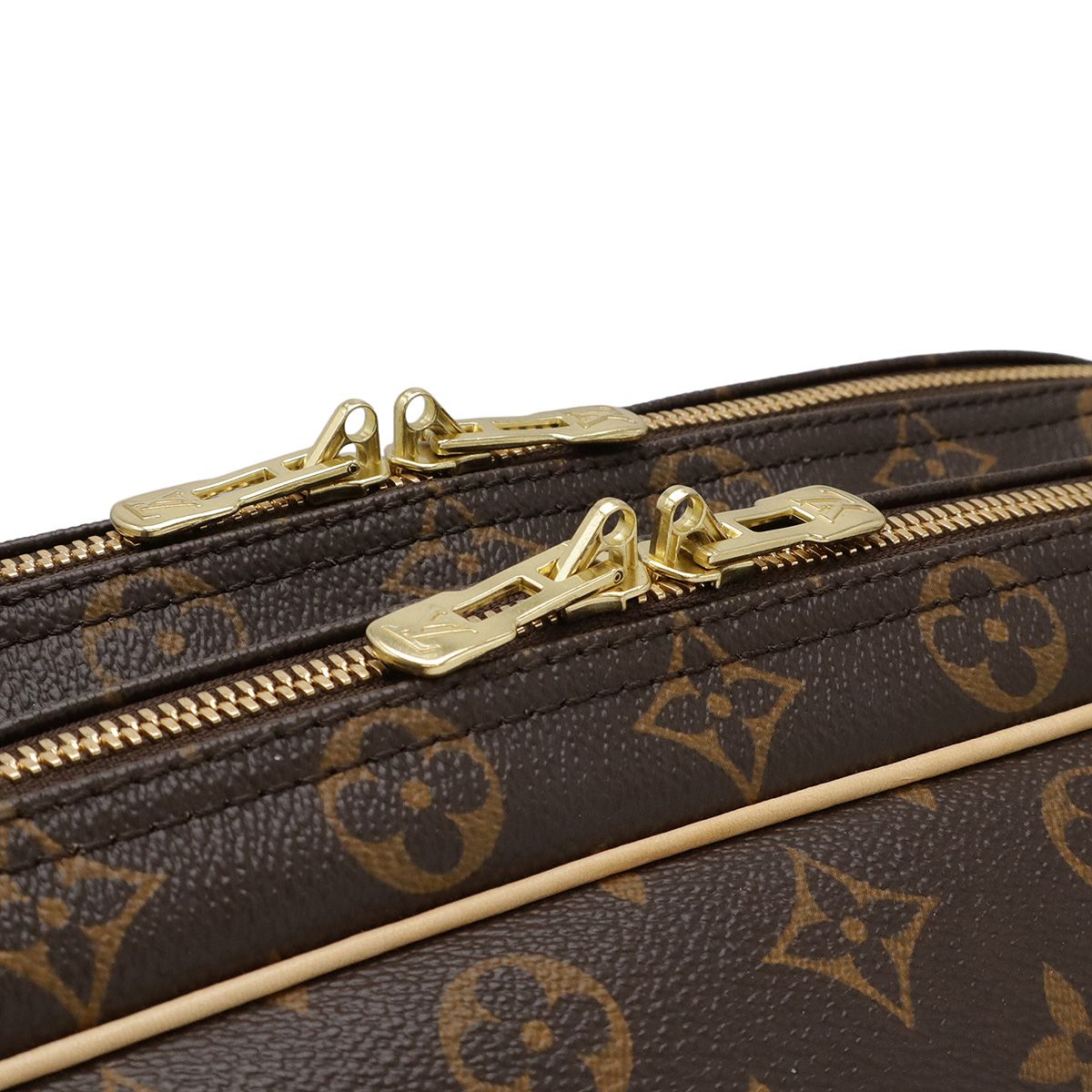 LOUIS VUITTON ルイ ヴィトン モノグラム リポーターGM リポーター37  