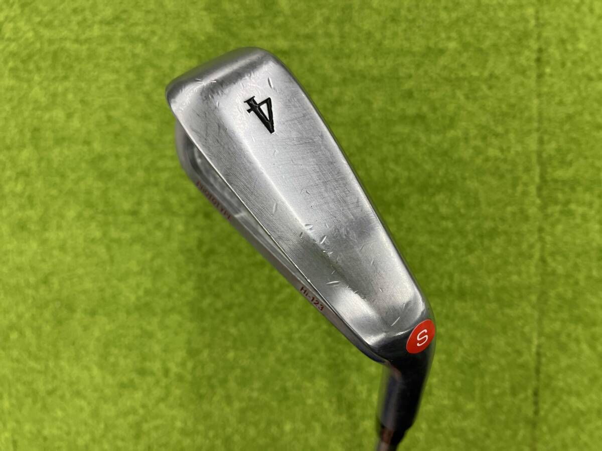 アキラ PROTOTYPE Hi-UT 単品アイアン 4番 MCI フレックスS WHITEMONARCHHOTEL_COM