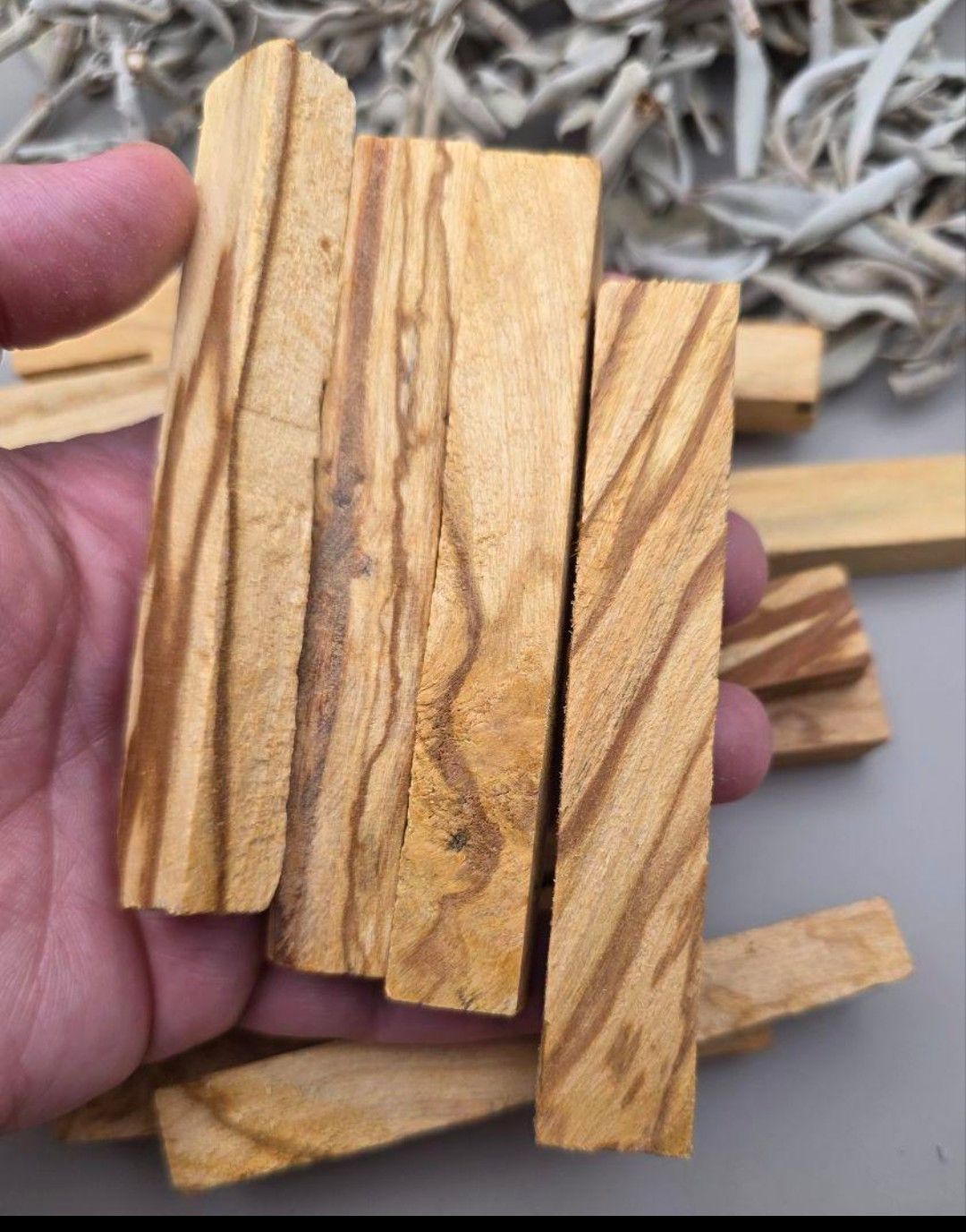 激安価額☆ペルー産高級パロサント大きめサイズ100本(約1kg)業務用価額お得 激安価額☆ペルー産高級パロサント大きめサイズ100本(約1kg)業務