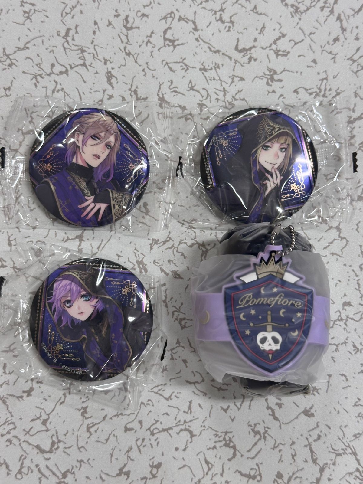 ツイステ ポムフィオーレ寮 まとめ売り - メルカリ