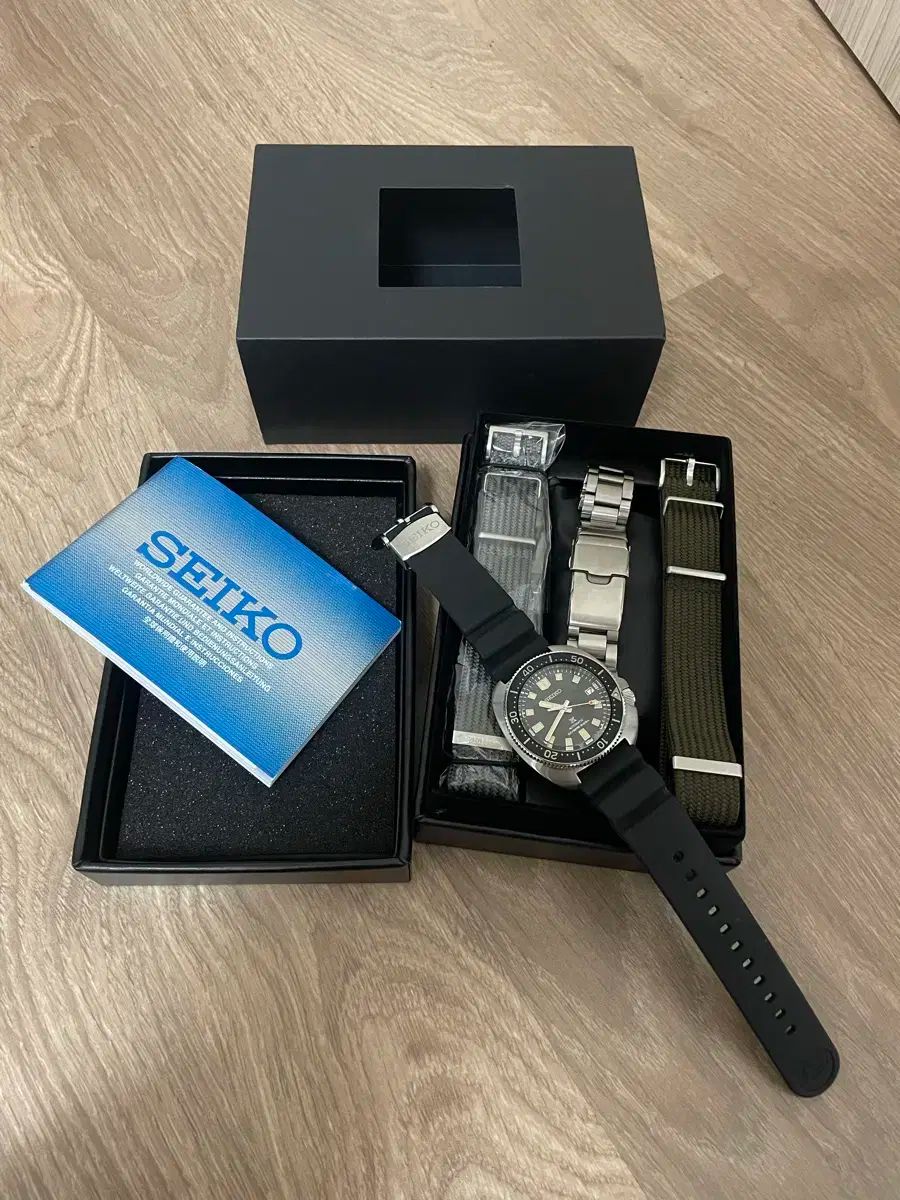 SEIKO セイコー SPB237J1