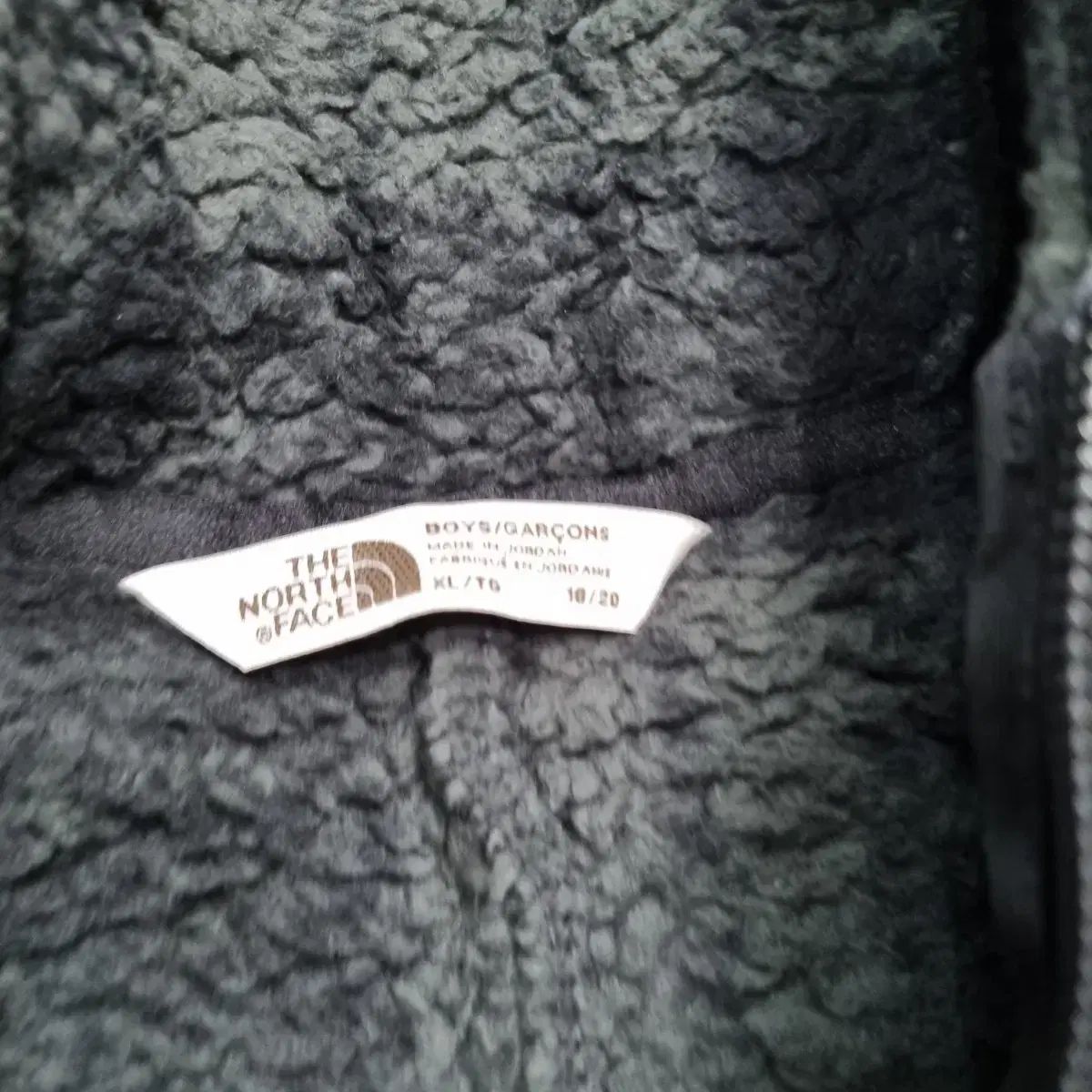 フード付きTシャツ