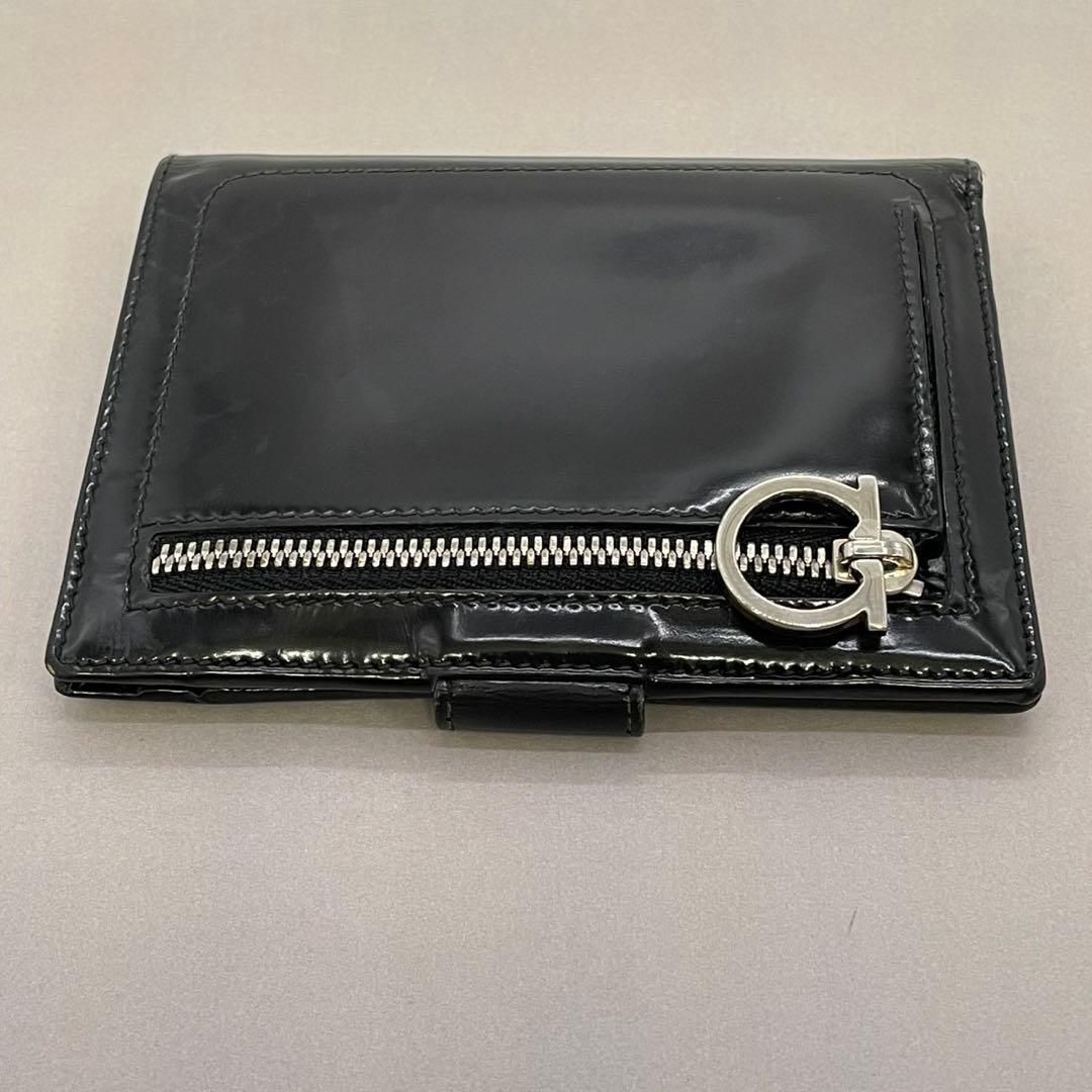 美品 フェラガモ 二つ折り財布 サフィアーノレザー ガンチーニ 黒