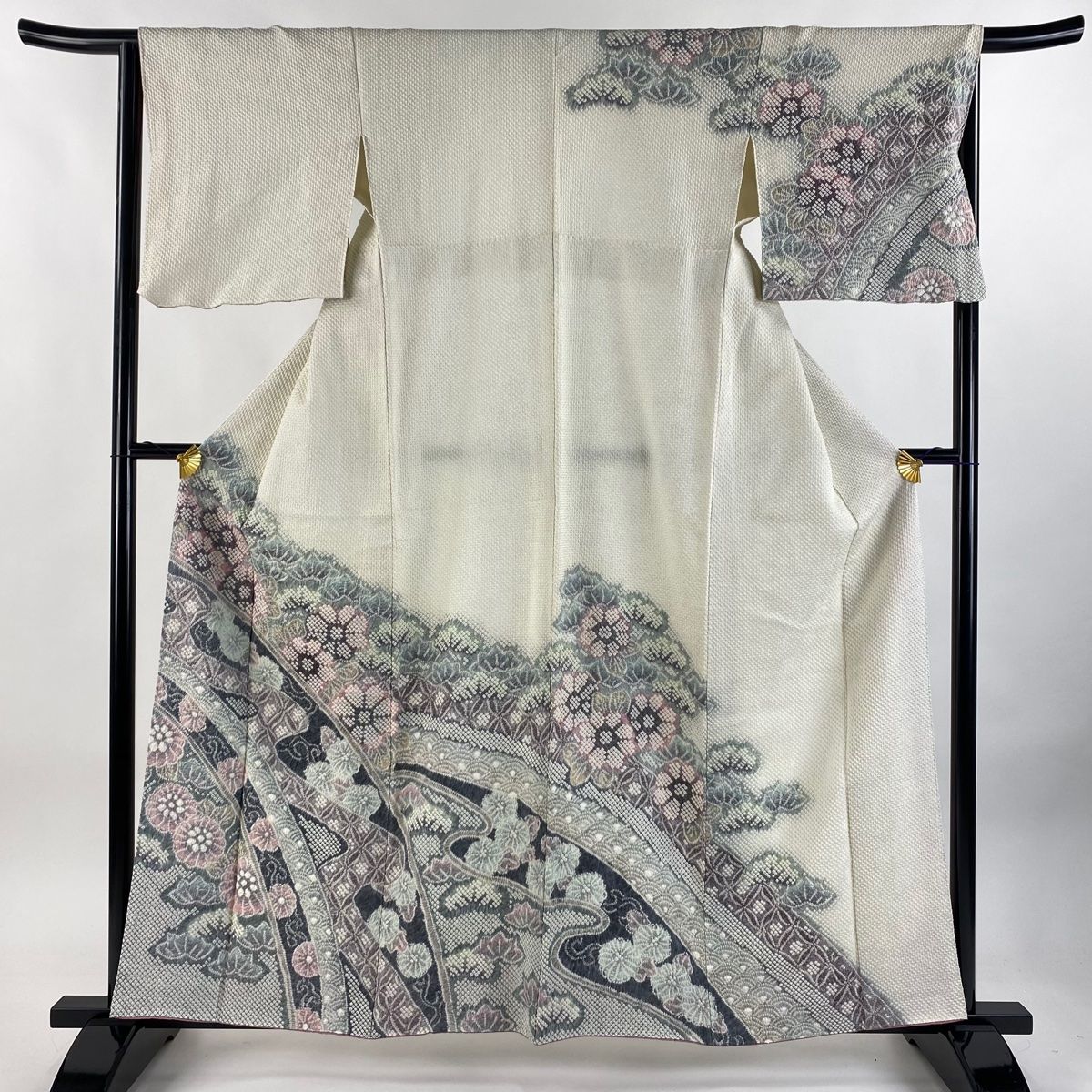 訪問着 身丈159cm 裄丈65cm M 袷 草花 流水 絞り クリーム 正絹