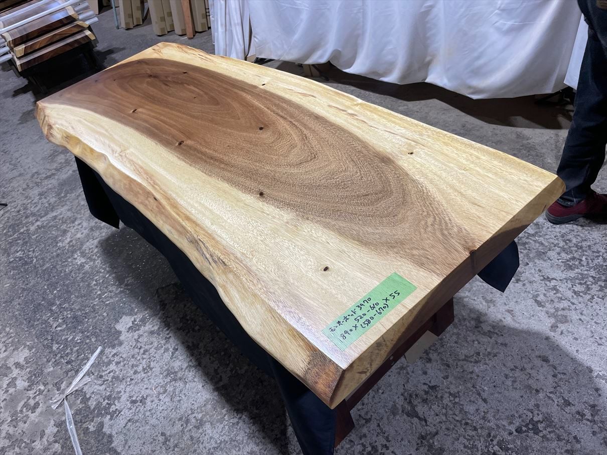 モンキーポッド3970　一枚板無垢 乾燥材　1890ｘ520-610ｘ55mm カウンター　センターテーブル　ダイニングテーブル