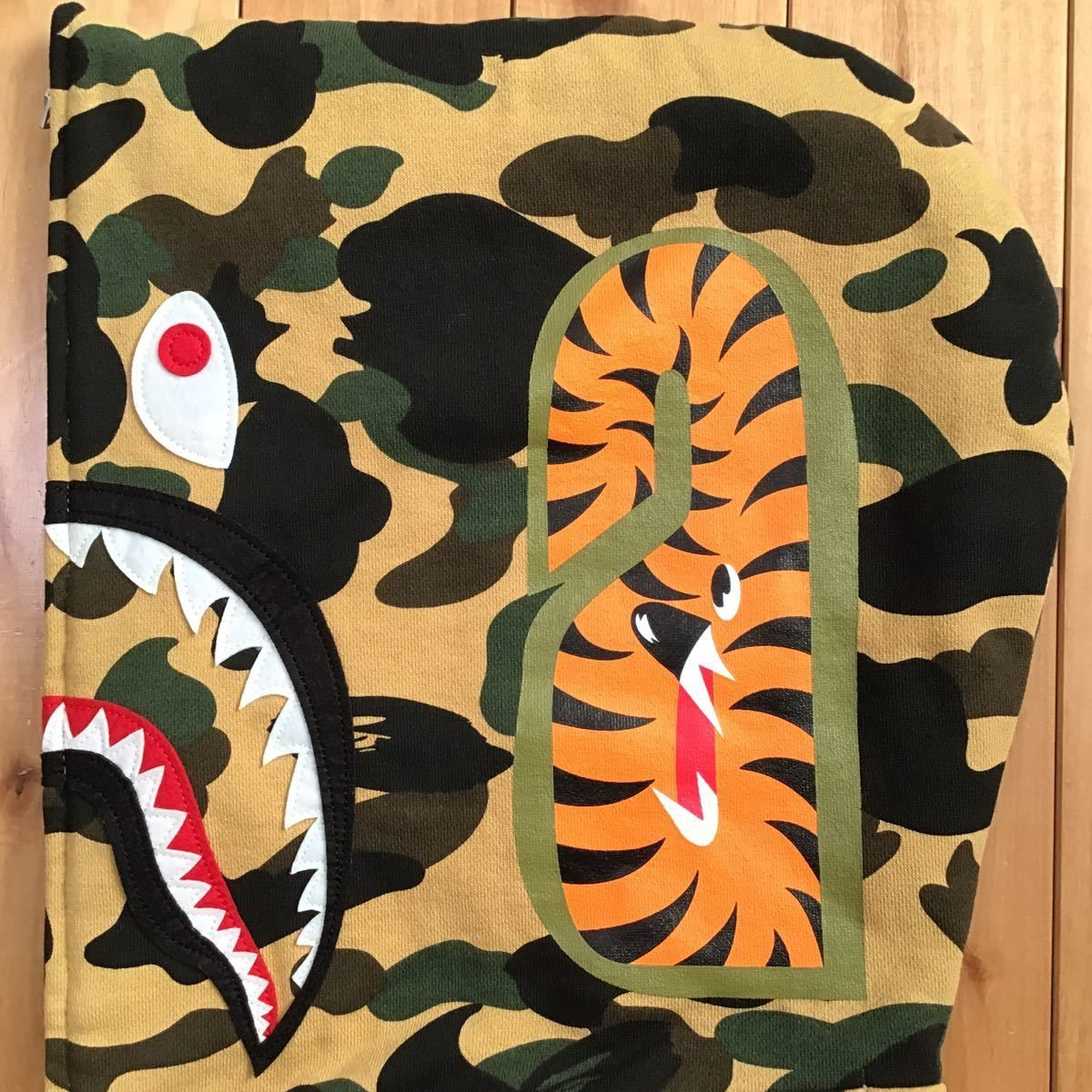1st camo yellow シャーク パーカー Lサイズ shark full zip hoodie a