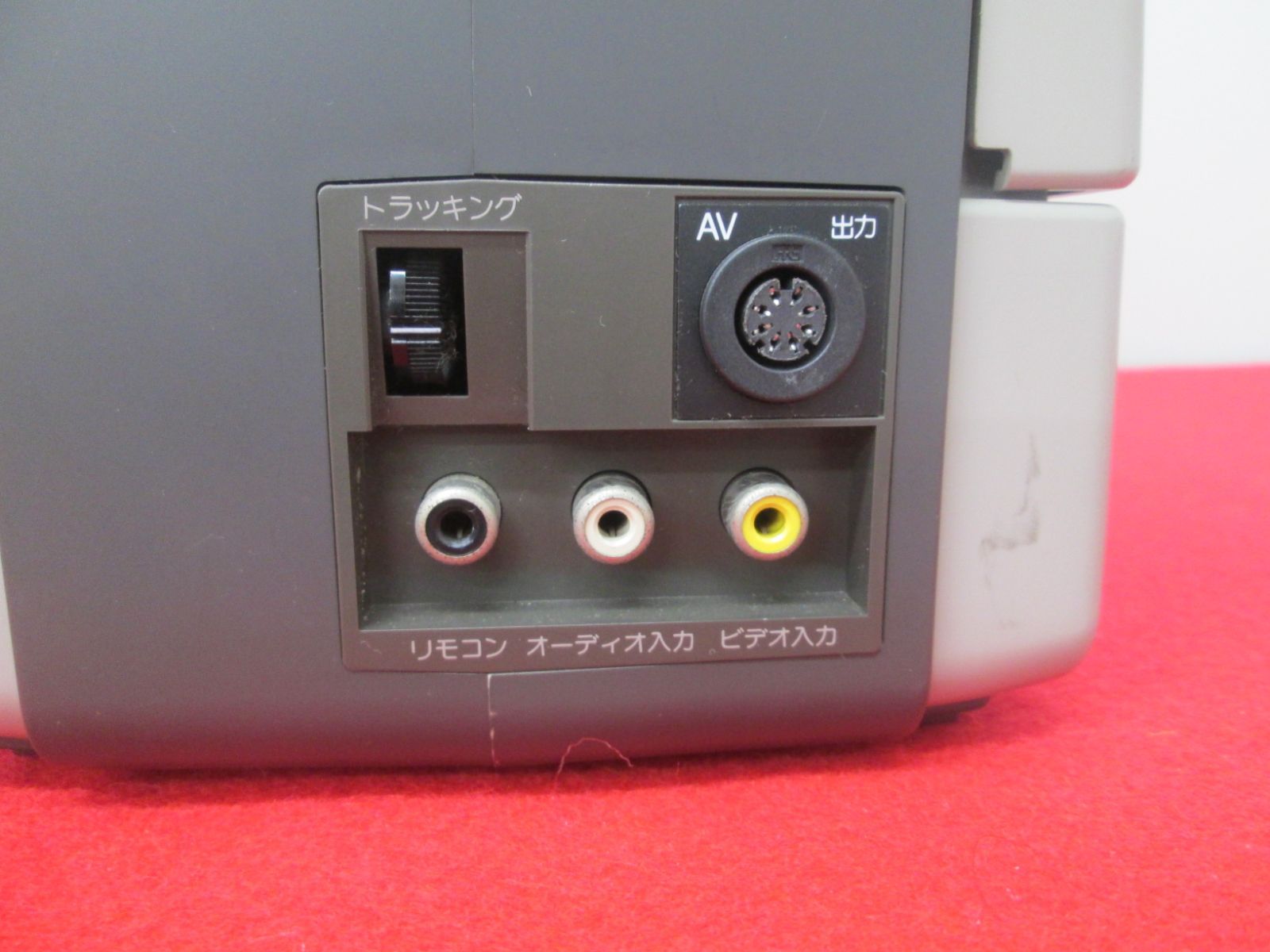 ポータブルビデオプレーヤー・VHSテープセット【現地引取のみ、配送不可】