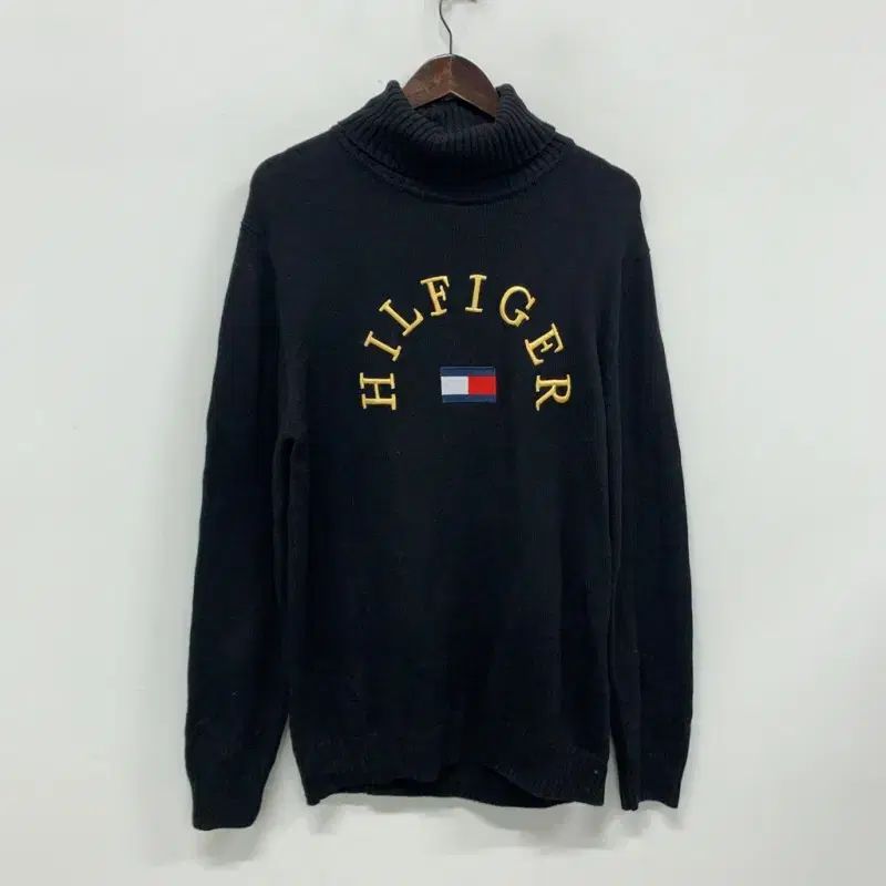 【雷市場（ポンジャン）商品韓国直送】 Tommy Hilfiger(トミーヒルフィガー) 黒 ビッグロゴ 刺繡 タートルネック ニット セーター 100 G01939