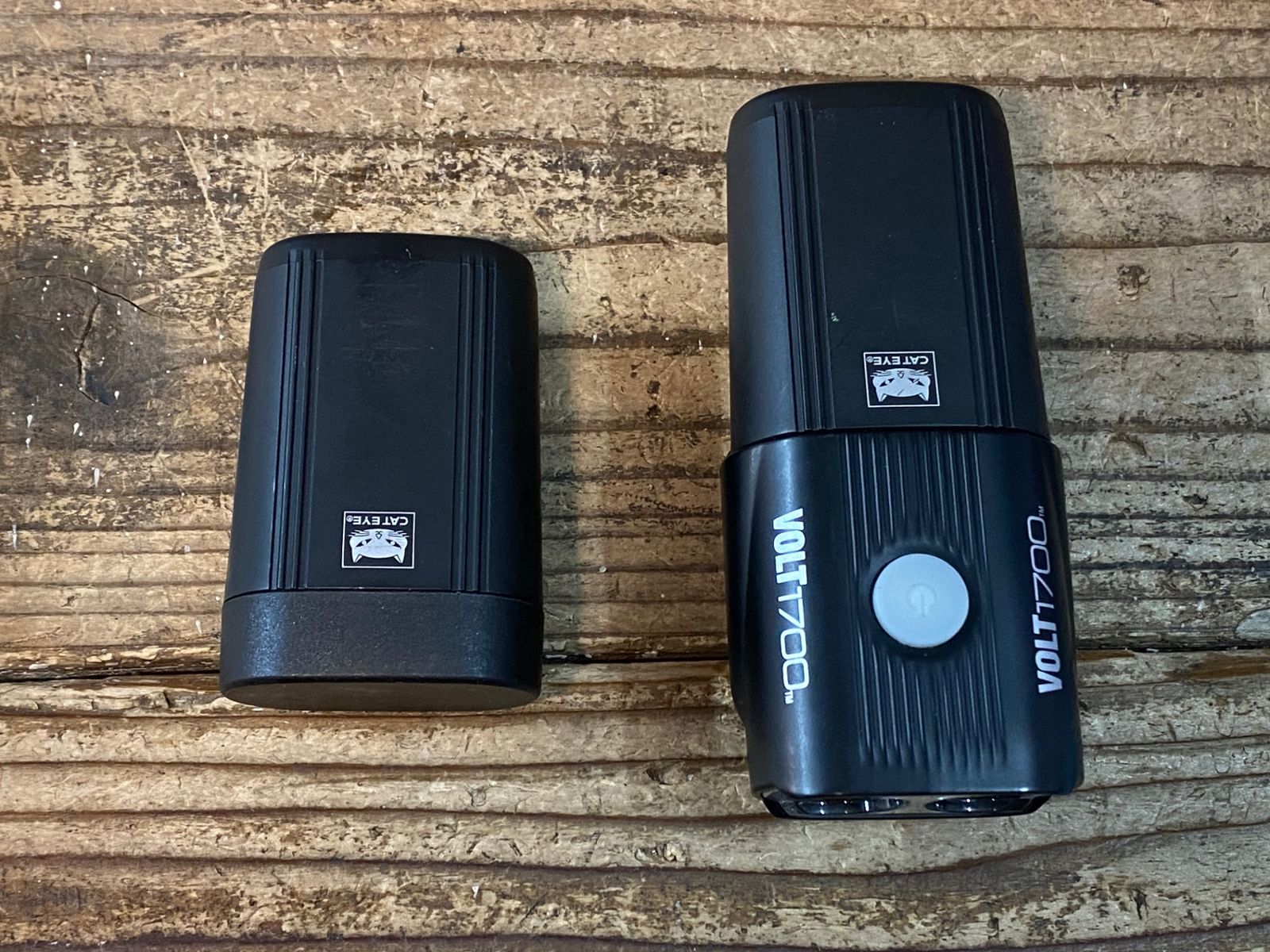 JE970 キャットアイ CATEYE VOLT 1700 フロントライト 予備バッテリー