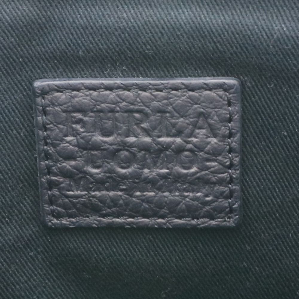 ダークネイビー