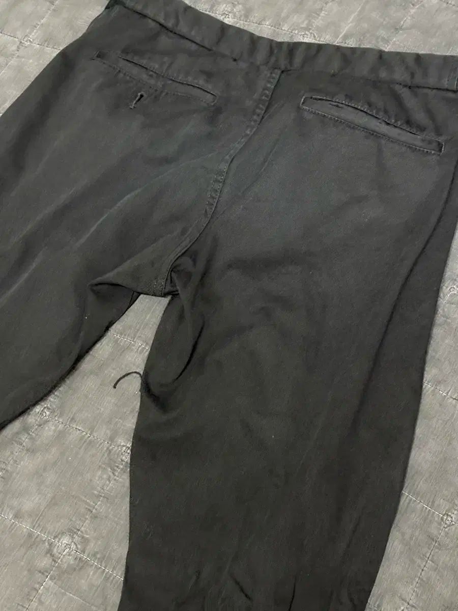 des GARCONS