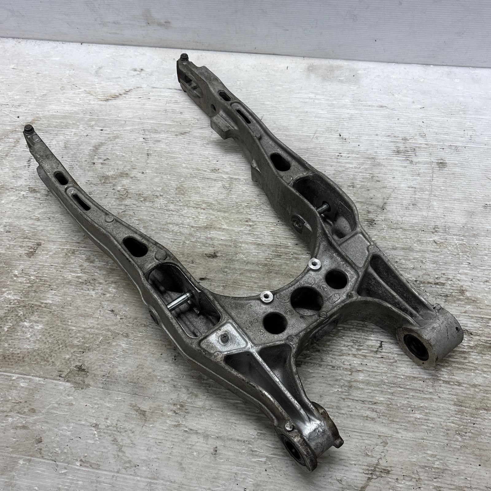 CBX400F 550F スイングアーム 値下げ❗️ 【公式通販】