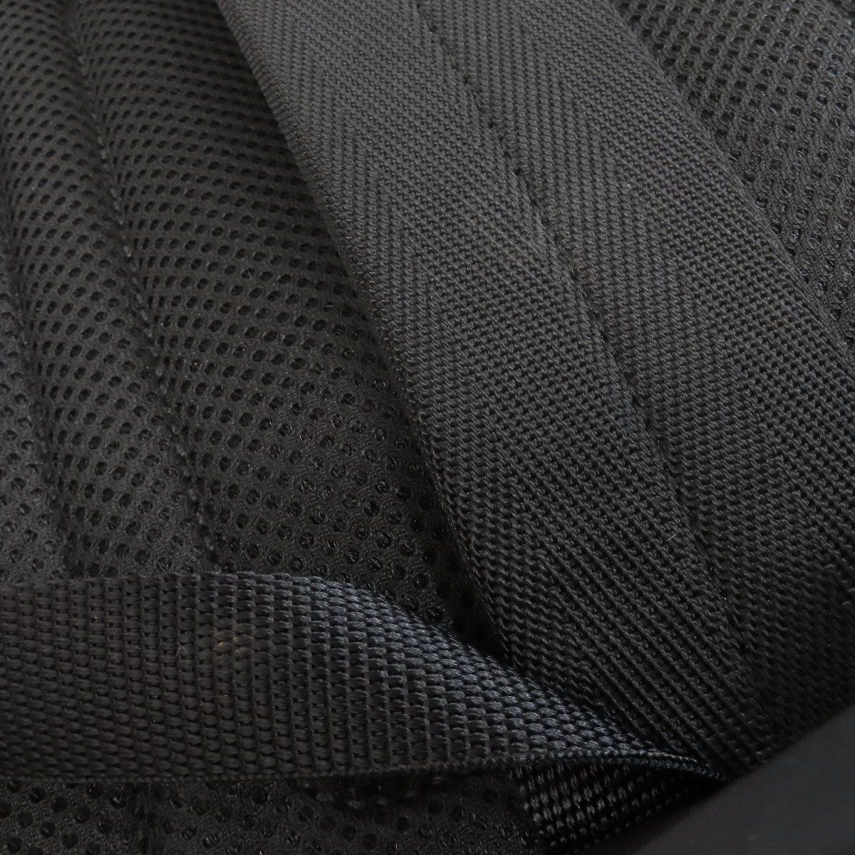 プラダ ロゴ金具